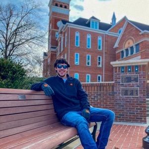 Meet your Posher, Bailey